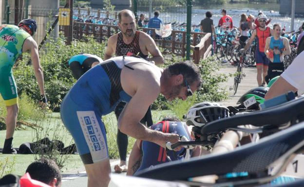 8.000 litros de agua en avituallamientos para el Campeonato de España de Triatlón este domingo en Salamanca