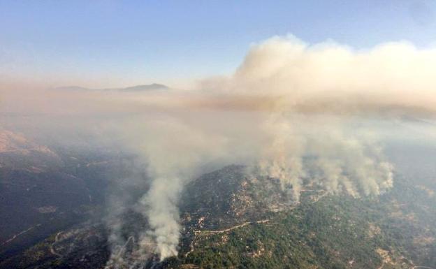 Desciende a nivel 0 el incendio de Gavilanes - Pedro Bernardo con 1400 hectáreas quemadas