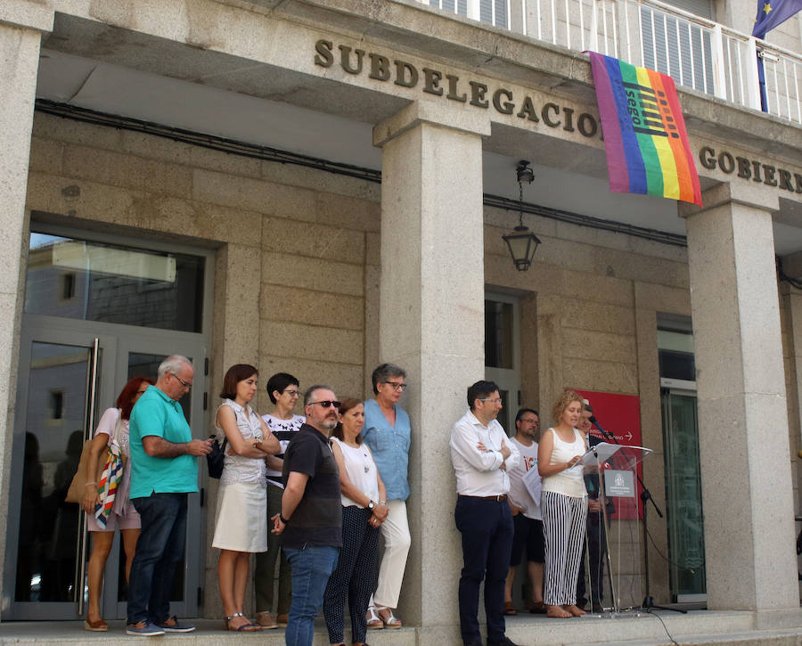 Las instituciones piden avanzar en el reconocimiento y protección de los derechos LGTBI