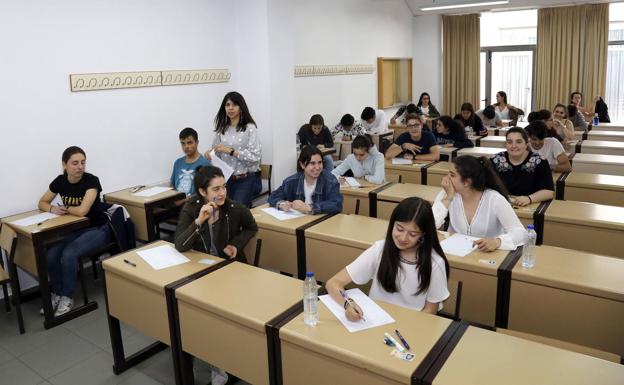 Un total de 894 estudiantes del distrito de la UVa se presenta a la convocatoria extraordinaria de la EBAU