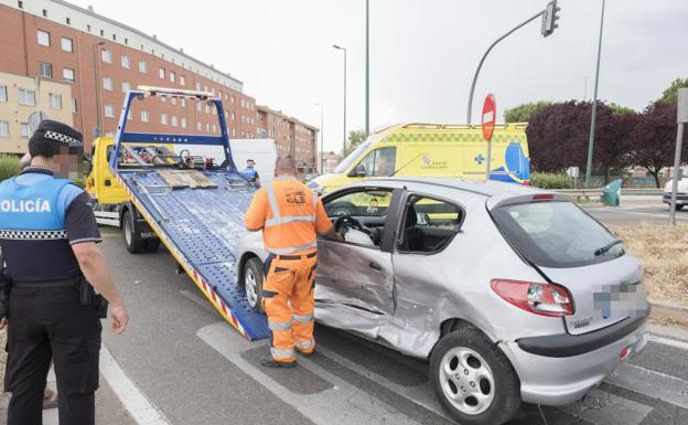 Cuatro heridos en un accidente frente a Michelin, en Valladolid