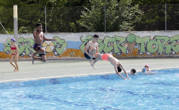 Las piscinas de verano de Palencia superan los 16.600 usuarios en su primer mes de apertura