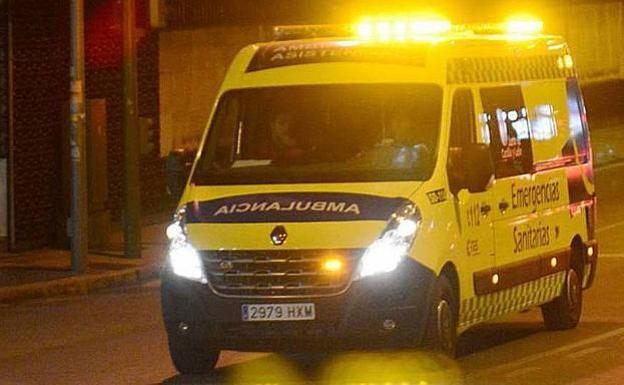 Herido en una pierna por arma blanca en una agresión ocurrida en la calle Velázquez de León