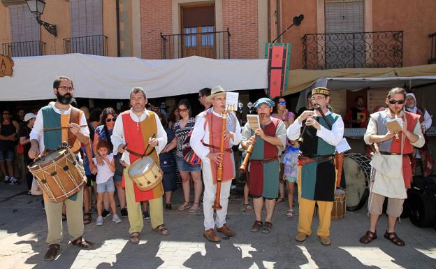 Patrimonio, exposiciones, música y teatro llenan la oferta estival en Cuéllar