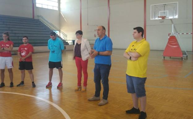 El triatlón se incorpora al Programa 'Especialízate' de la Diputación