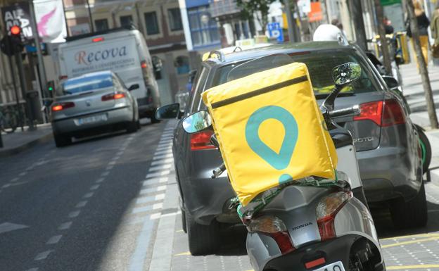 CC OO denuncia la falta de derechos de los 'riders' en Valladolid
