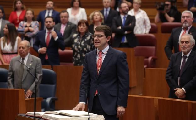 Mañueco promete «diálogo», pero recuerda que «la unidad de España y el respeto a la legalidad están por encima de todo»