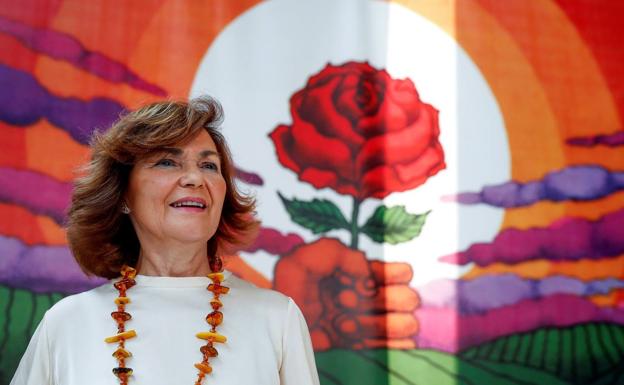 Carmen Calvo dice que el feminismo se lo ha «currado» el socialismo: «El feminismo no es de todas, bonita»