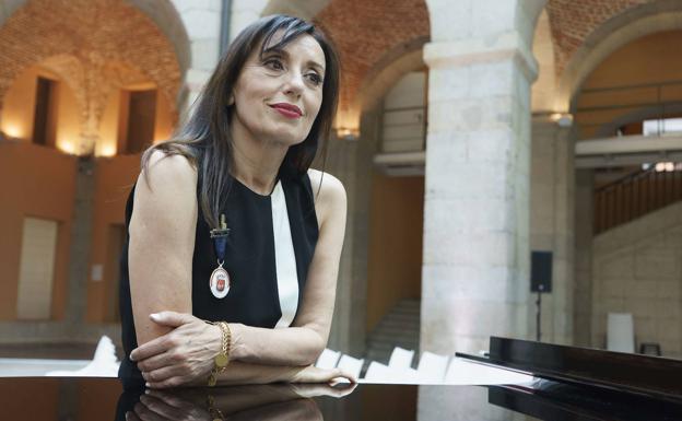 Luz Casal: «Soy disfrutona, tengo una gran capacidad para evitar lo negativo»