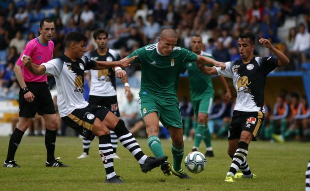 Buenas sensaciones de Unionistas en la derrota ante el Oviedo en su primer amistoso de pretemporada (1-0)