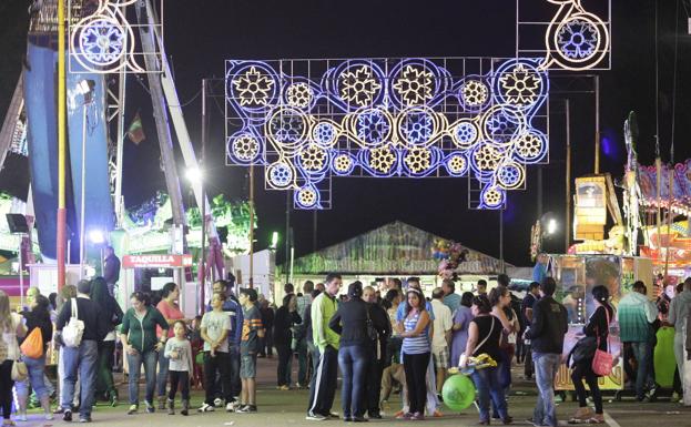 Dos tardes sin música en las ferias para que los niños con autismo disfruten de las atracciones