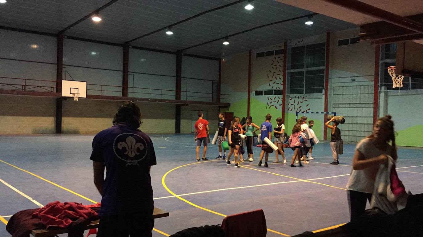 La lluvia y el viento obligan a evacuar a niños y monitores de Palencia de tres campamentos