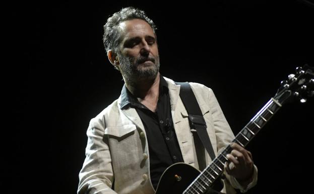 La lluvia frustra el concierto de Jorge Drexler en el Estival