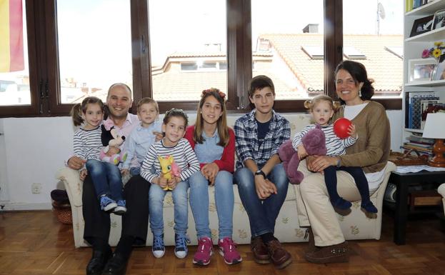 Un total de 55.350 familias obtuvieron el título de numerosas en 2018