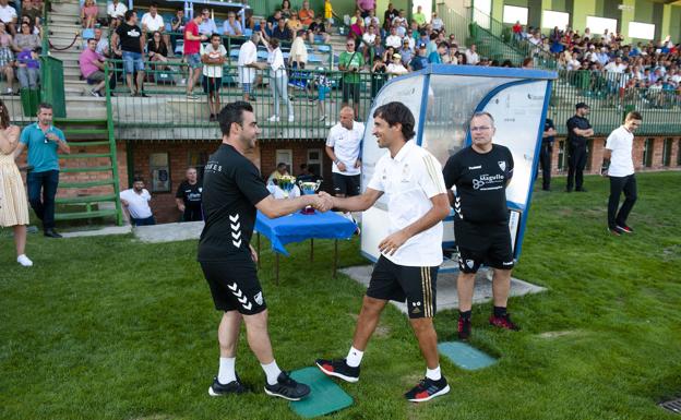 Segovia da la bienvenida a Raúl