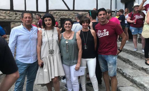 La diseñadora Fely Campo abre las fiestas de Santa Ana en Candelario con su pregón
