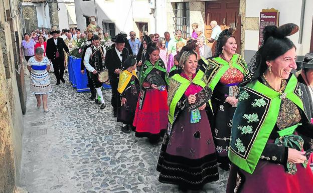 Candelario rinde honores, un año más, a la imagen de Santa Ana