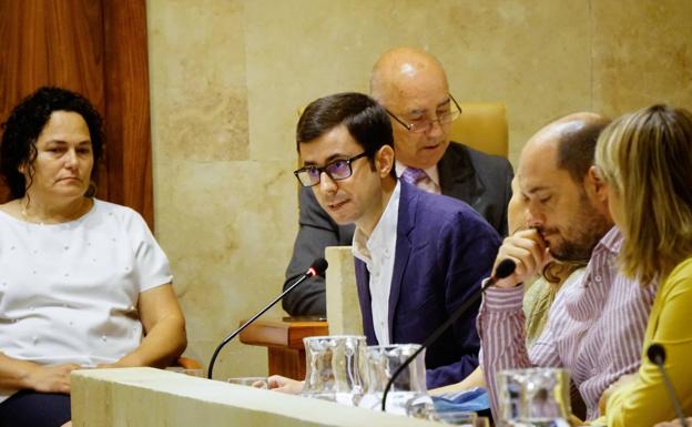 El Pleno desbloquea el Puerto Seco y el PSOE pide diez millones a la Junta