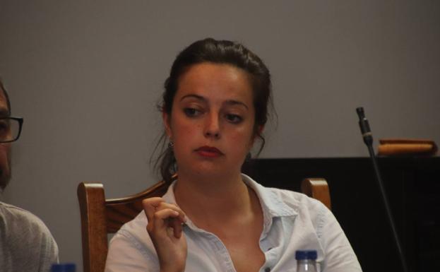 El PP de Cuéllar denuncia que la concejala de Cultura trabaja fuera del Ayuntamiento