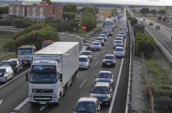 Más de 400 vecinos de Simancas se unen a las alegaciones que piden cambios en el soterramiento de la A-62