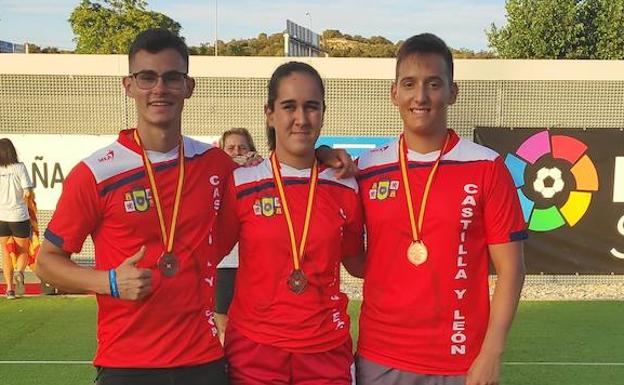 Carlos Iglesias, quinto en el Nacional júnior individual y bronce por equipos junto a Álvaro Fernández