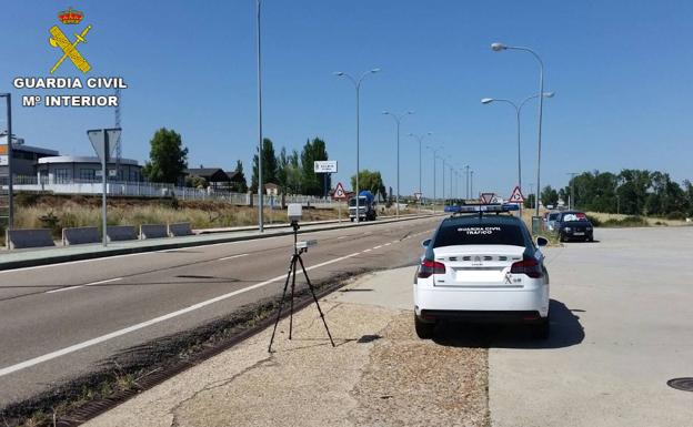 'Cazan' a un conductor portugués en Salamanca circulando a 228 km/h