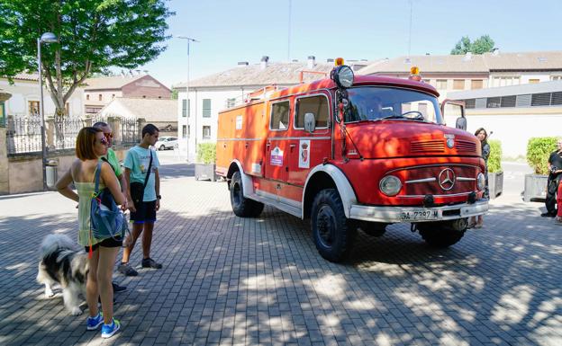 Cabrerizos dona un camión de bomberos de 1965 al Museo de Automoción