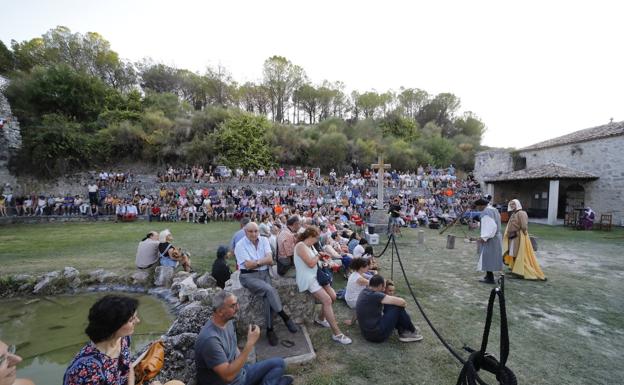 Una recreación histórica evoca los orígenes del monasterio de Armedilla en Cogeces del Monte