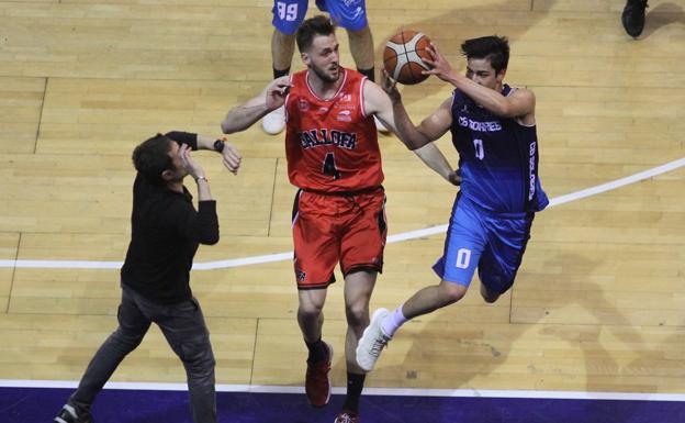 USAL-La Antigua ficha al base bosnio Sandro Gacic