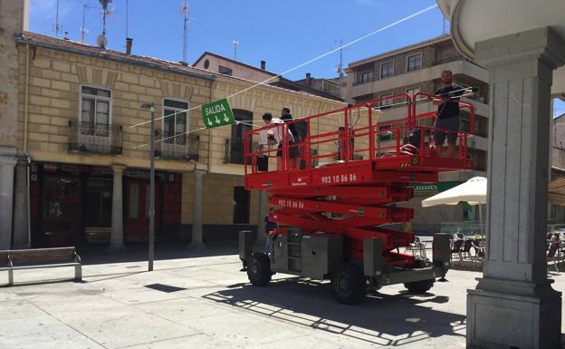 Las calles de Guijuelo se preparan para acoger las propuestas del programa festivo