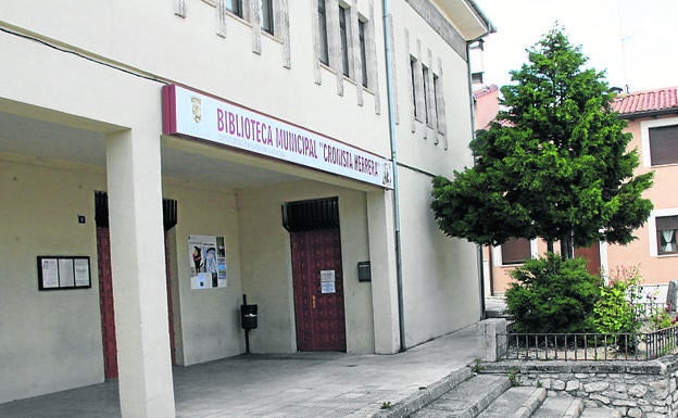 Agreden a una trabajadora del servicio municipal de limpieza de Cuéllar cerca de la biblioteca