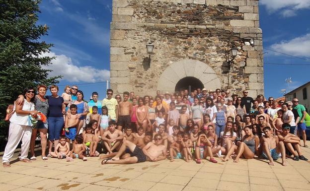 Unión y confraternidad en las fiestas de Aldeanueva de la Sierra