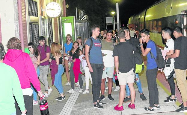 Adif reforzará la seguridad en la estación de tren de Viana para evitar accidentes
