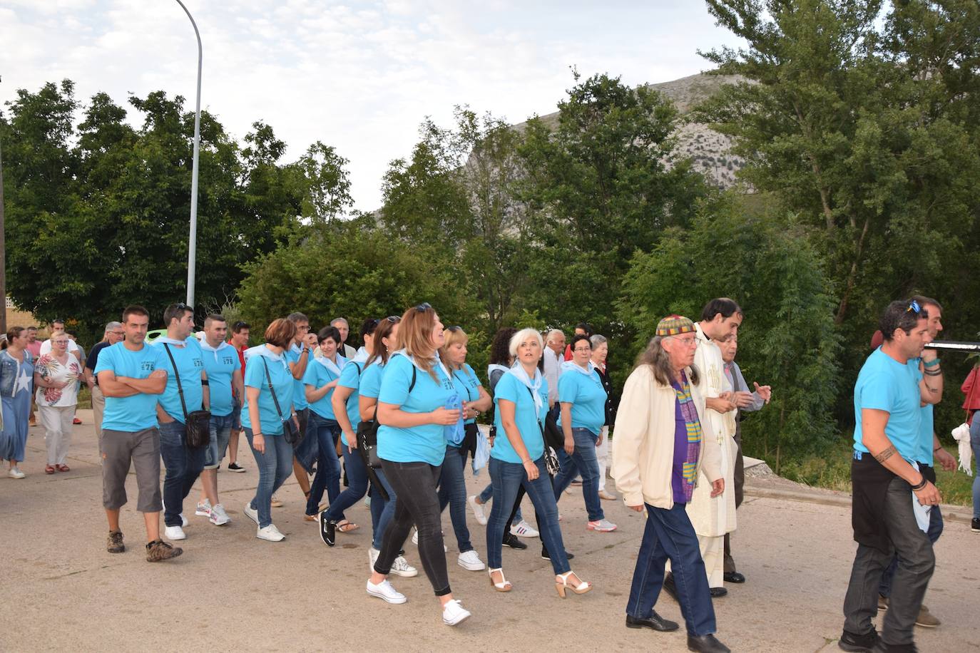 Procesión de la Virgen de Areños en Velilla