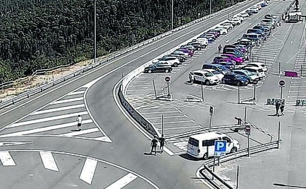 Cerrado medio 'parking' de Navacerrada por obras