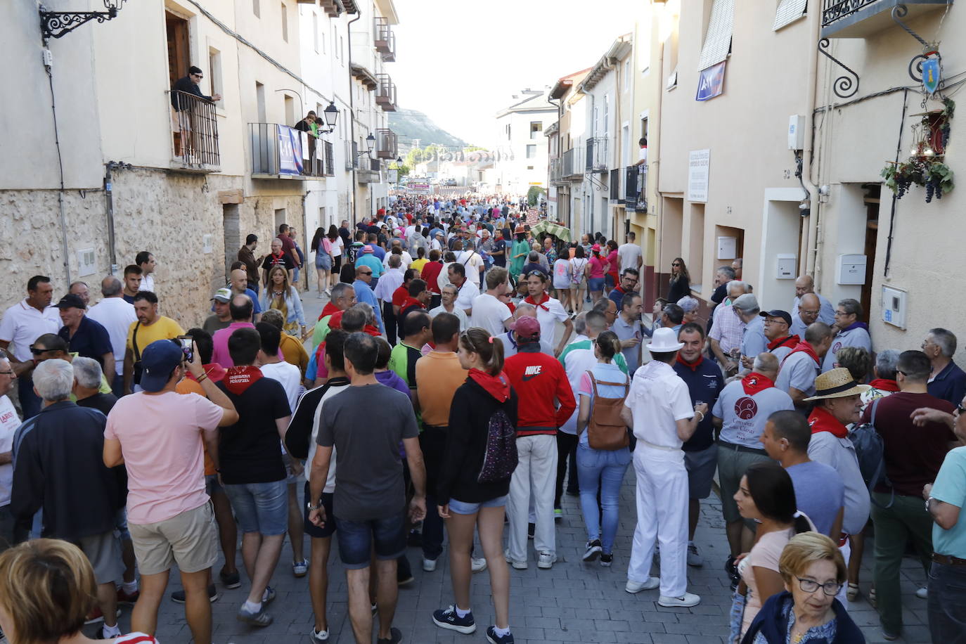 Imágenes del primer encierro en Peñafiel