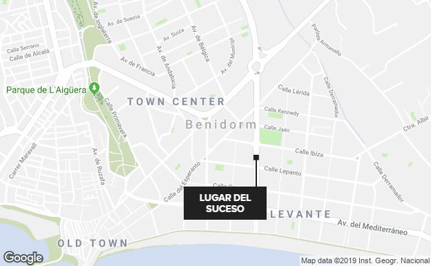 Un policía salmantino de vacaciones en Benidorm interviene en la detención de un varón que agredía a una mujer