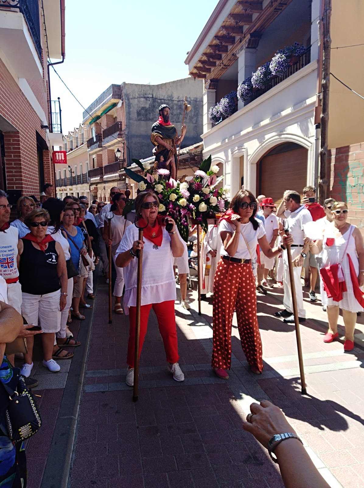 Procesión en honor a San Roque, en Tudela de Duero