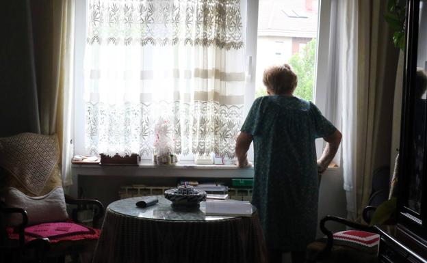 Te vendo mi casa, pero viviré en ella hasta que me muera