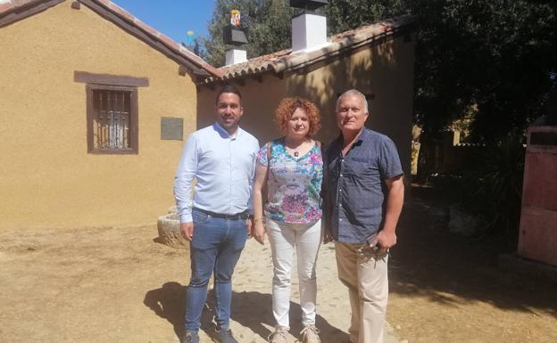 El periodista argentino Adrián Cragnolini visita Palencia para conocer los lazos con su país