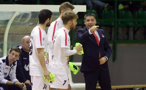 Diego Gacimartín denuncia en el juzgado siete meses de deuda del Segovia Futsal