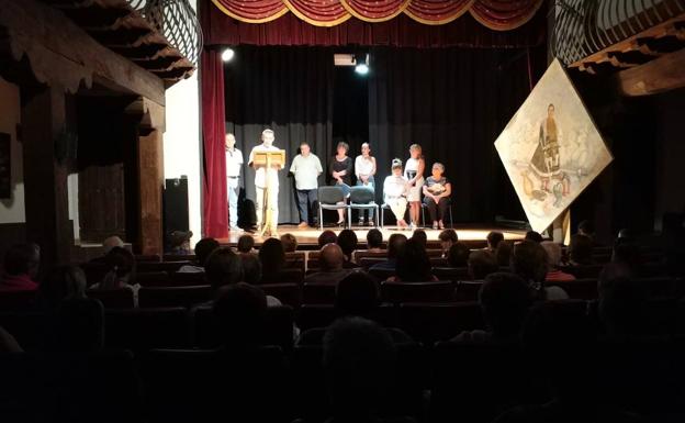 Reconocimiento a los cerca de 2.000 albercanos que han actuado en el teatro de La Alberca