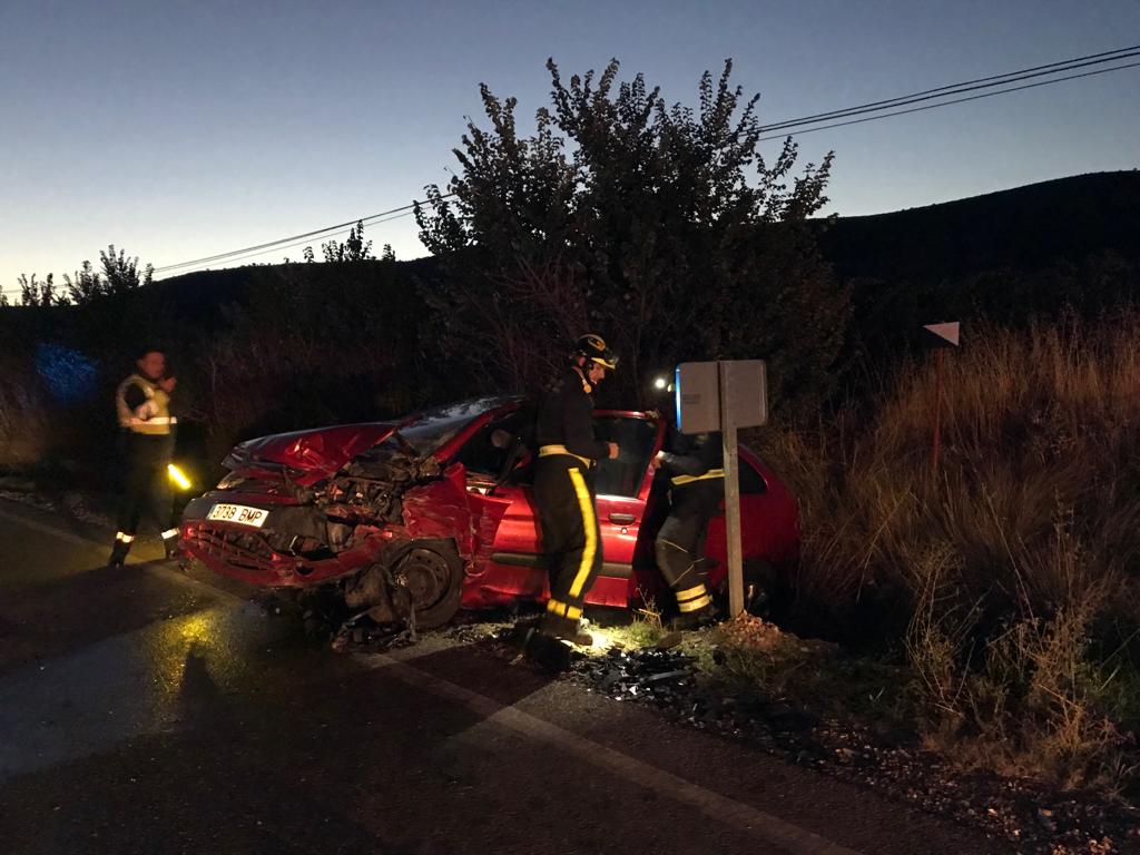 Dos conductores heridos tras chocar frontalmente en la provincia de Valladolid