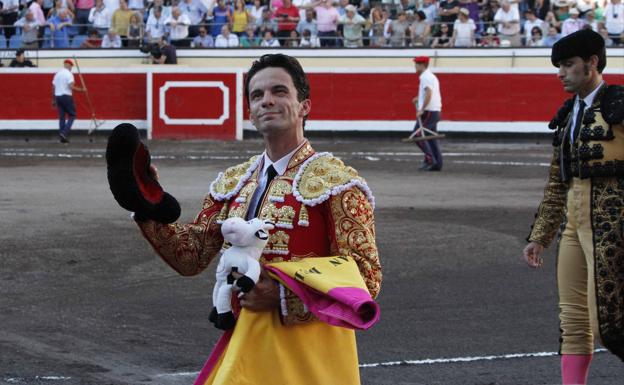 Juan del Álamo sustituirá a Roca Rey en la corrida de toros del día 15
