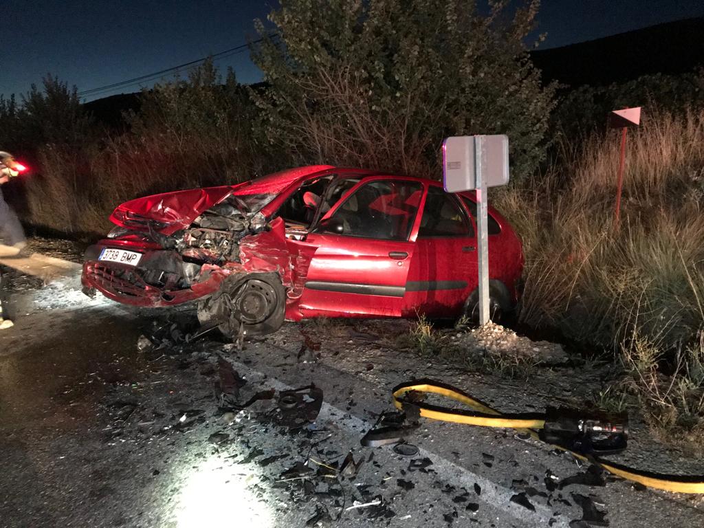 Dos conductores heridos tras chocar frontalmente en la provincia de Valladolid