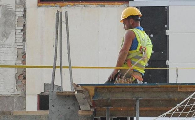 La construcción ve peligrar su renacimiento en Castilla y León por la carencia de trabajadores cualificados