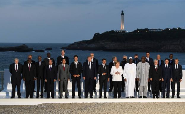 Golpe de efecto de Macron para salvar la cumbre