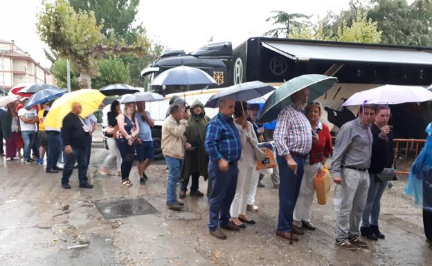La corrida de rejones de Cuéllar se aplaza al viernes por la lluvia y el estado embarrado del ruedo