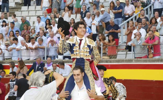 Las ganas de Luis David abren la puerta grande de Palencia