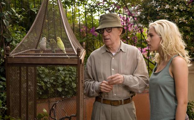 Scarlett cree en la inocencia de Woody Allen